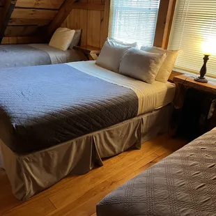 One of the 2 bedrooms - Kokosing cabin