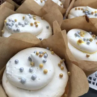 Italian Vanilla Cupcake- vanilla cake topped with Italian buttercream