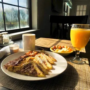 Our guests RAVE about our chef prepared Breakfasts.