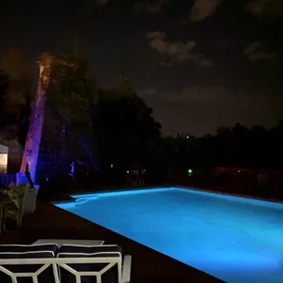 Heated and under-lit pool open 24/7