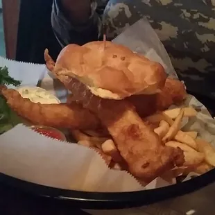 Fish sandwich