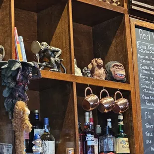 Bar details