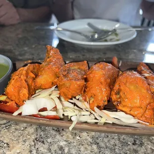 chicken wings, fried chicken wings, poultry, bbq chicken, chicken, chicken wings and fried chicken, food, bbq wings, fried chicken