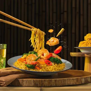 Our chefs braise, blend, toss, temper and stir up signature delicacies inspired from regions of China and India.