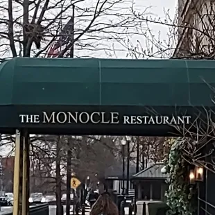 Look for this awning and you&apos;re home free.