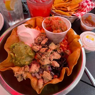 Taco salad with grilled chicken