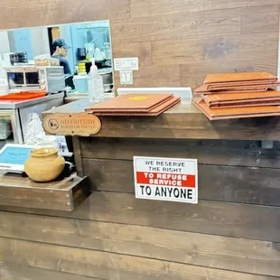 sushi and sashimi, interior