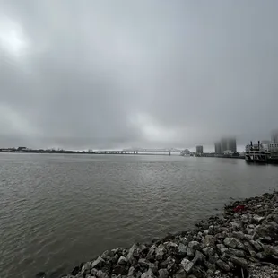 Fog on the mighty Mississippi