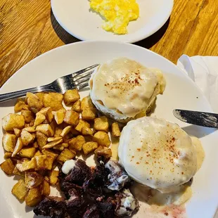 Biscuits and gravy w filet tips, side of eggs