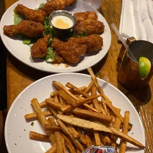 Moonshiners Wings with Fries