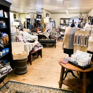 Gift store (one of many sections / levels)