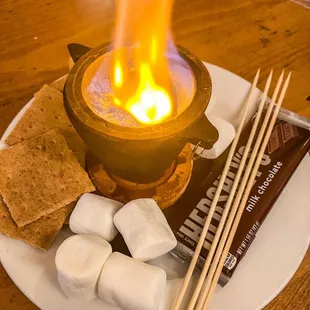 Indoor s&apos;mores