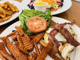 Peach Valley Café