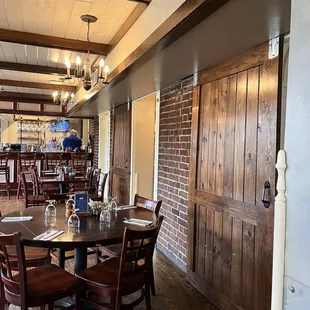 Restaurant Decor