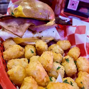Three Pigs Breakfast Sando with Tots