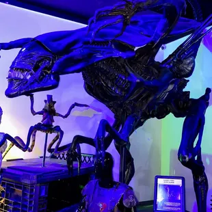01.14.23 alien queen from Aliens (1986)