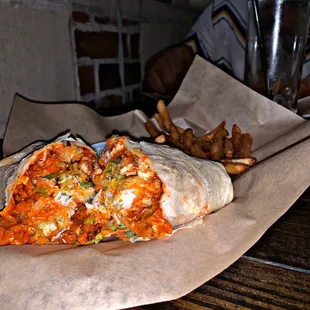 bbq wings, chicken wings, chicken wings and fried chicken, chicken, poultry, bbq chicken, food, fried chicken, fried chicken wings