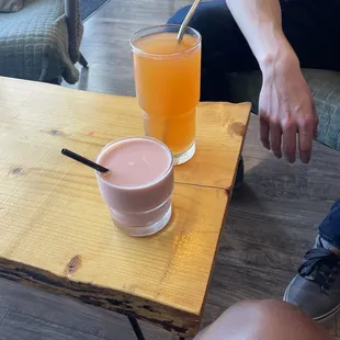 Hibis-Kiss 20z and Strawberry Kava Cake 10oz