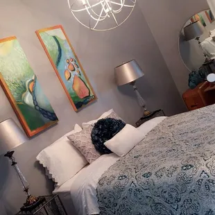 Clean and modern rooms.