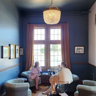 Another seating room (7/20/23)