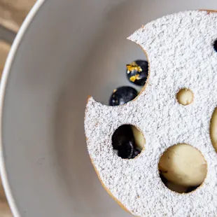 LEMON VERBENA CHEESECAKE: Berries | Vanilla Sablé