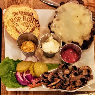 Cheeseburger at Nashville Chop House