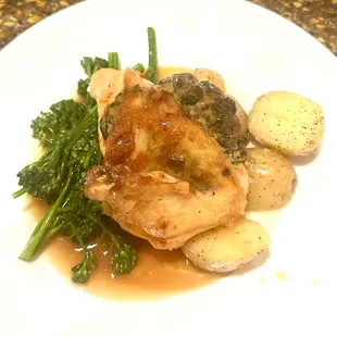 Stuffed spinach and bouillon cheese chicken