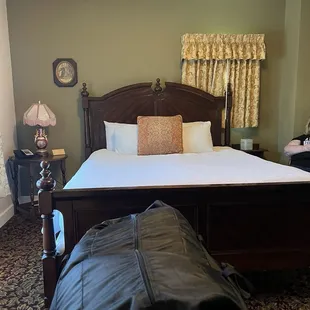 Very cozy feel.