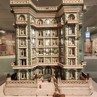 Miniature apartment building