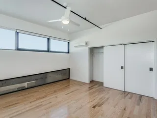 520 Commerce