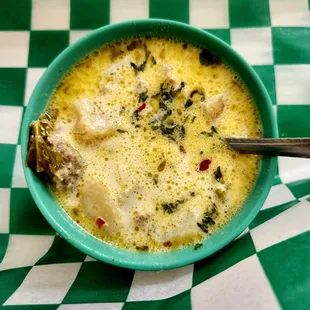 Sept 2022: A cup of Tuscan Soup. Very good, but spicy.  Ask for no red pepper if you don't like heat.