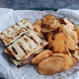 Cuban and chips
