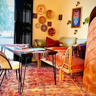 Interior (corner seating)