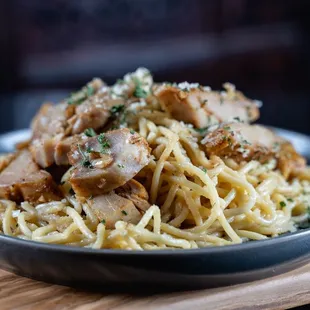 Flavorful Garlic Noodle with choice of protein.