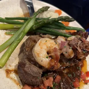 Steak with shrimp