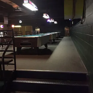 4 coin operated tables.