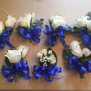 Corsages with individual style and flare...