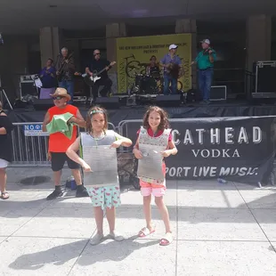 Washboard fest girls