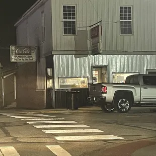 You can actually see them cooking your food from the street.