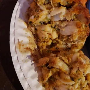 Crab cake broken apart to show lumps!