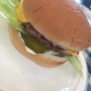 Yummy cheeseburger!