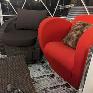 Igloo dining . Nixon theme