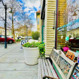 ramen and noodles, outside