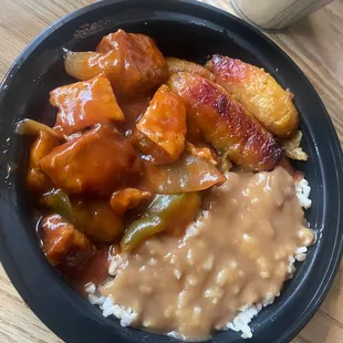 BBQ Chicken, brown rice, plantain.