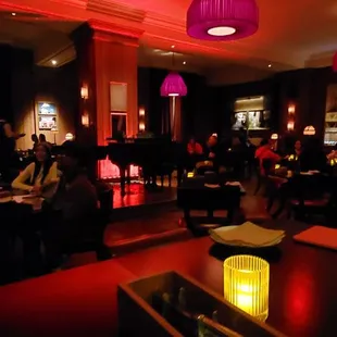 sushi and sashimi, interior