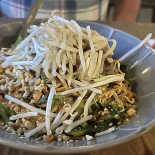 Stir fry garlic ramen noodles