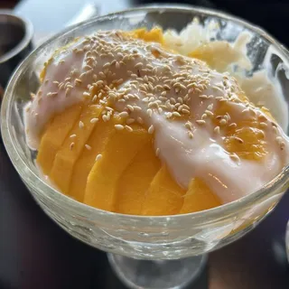 Mango with Sweet Sticky Rice
