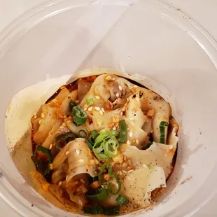 Spocy wonton to go