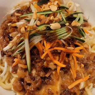 Peanut noodles with chicken