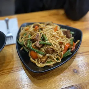 Noodles with Sauteed Shredded Pork and Green Beans